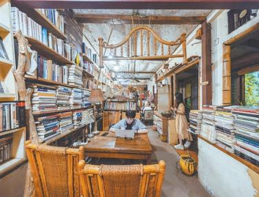 鼎冠策略 京城“小”书店 长在社区里
