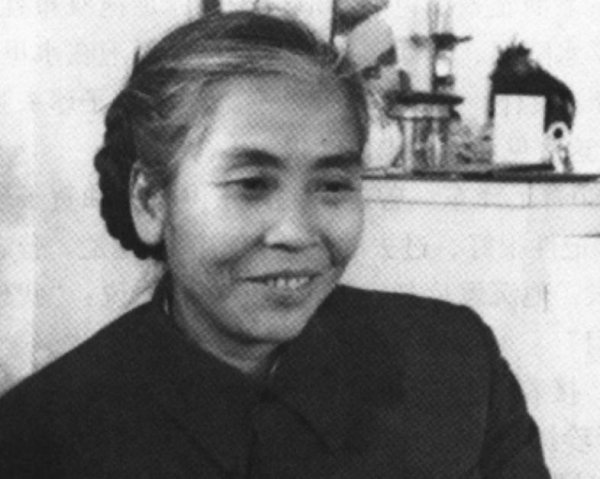 顺配网 1984年，贺子珍在上海病重，为何李敏不在身边长期伺候？原因有四